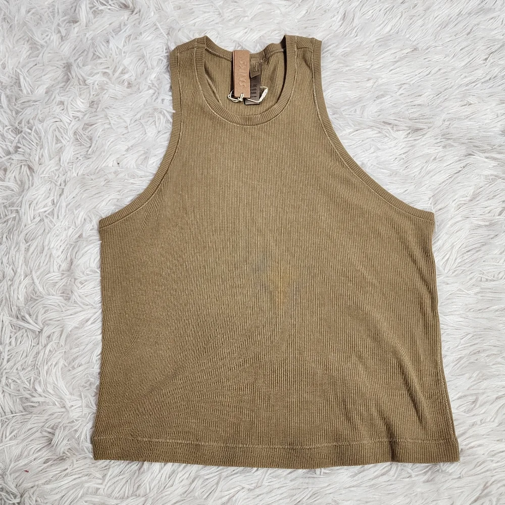 SKIMS LOUNGE RIB SCUBA TANK IN GOLD/LARGE/ NWT - Picture 2 of 8